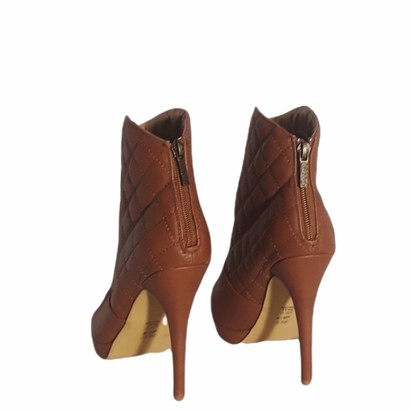 Michael Antonio Toledo Brown Quilted Ankle Boots - Picture 4 of 9